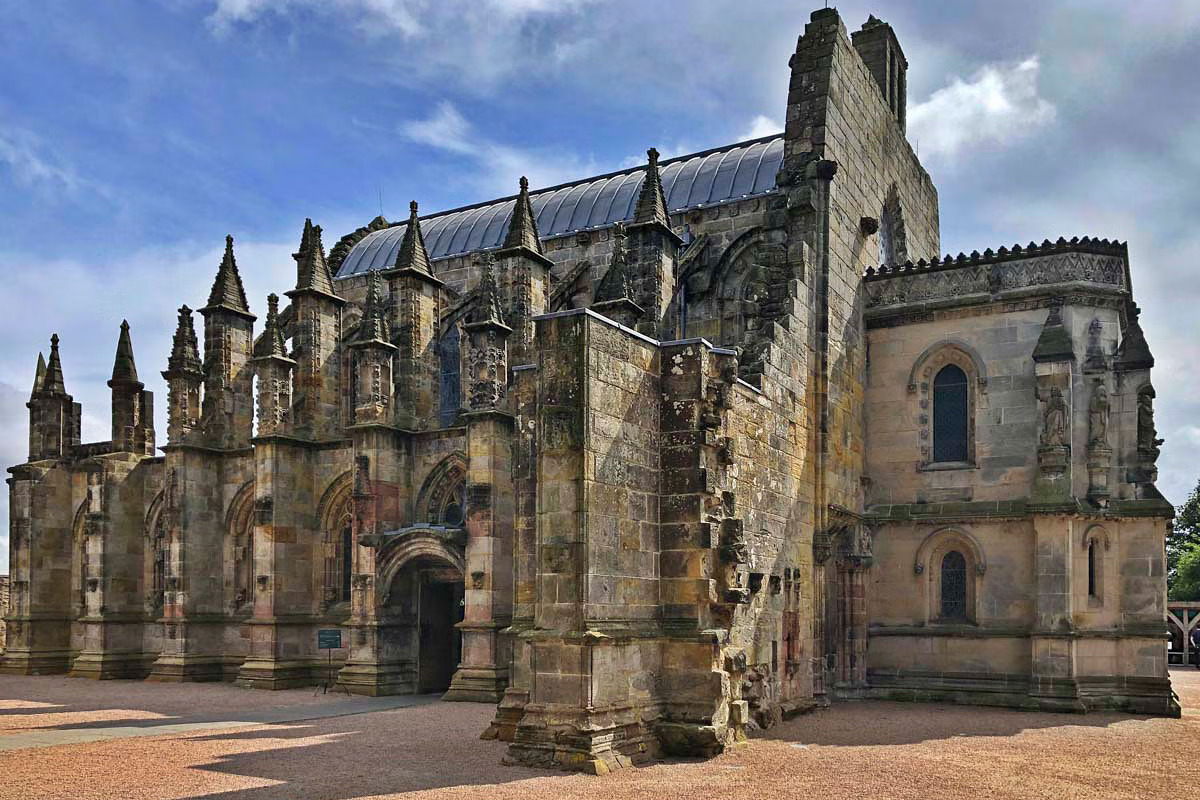 Rosslyn Chapel and Glenkinchie Tour from Edinburgh